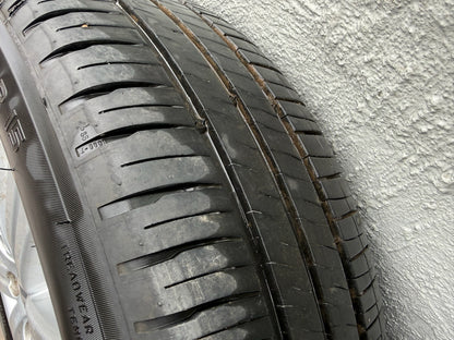 Volkswagen Golf 15” Alloy Wheels with Very Good Tyres