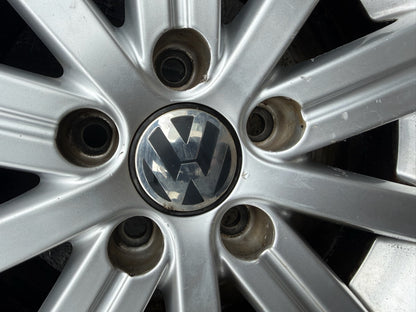 Volkswagen Golf 15” Alloy Wheels with Very Good Tyres