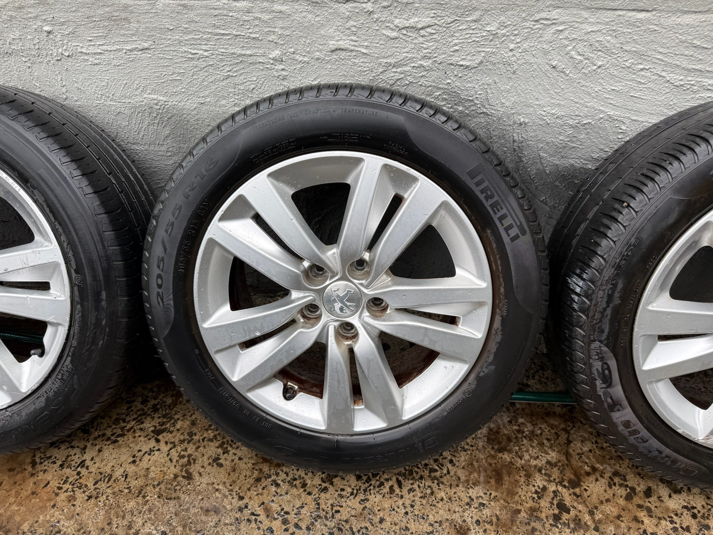 Peugeot 308 16” Alloy Wheels with Good Tyres