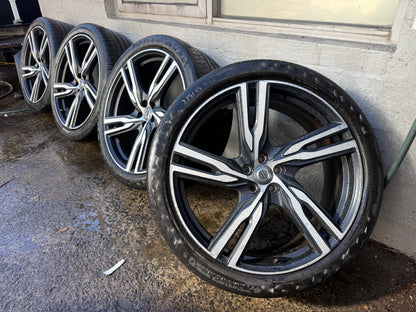 Volvo XC90 22” Alloy Wheels with Tyres