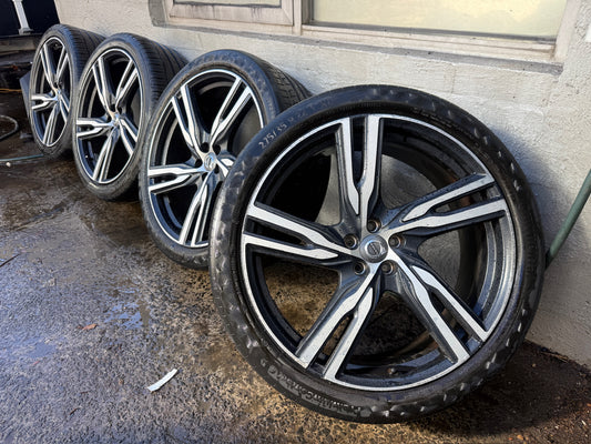 Volvo XC90 22” Alloy Wheels with Tyres