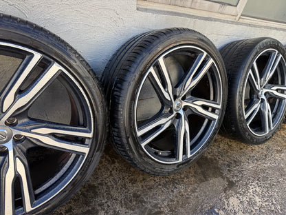 Volvo XC90 22” Alloy Wheels with Tyres