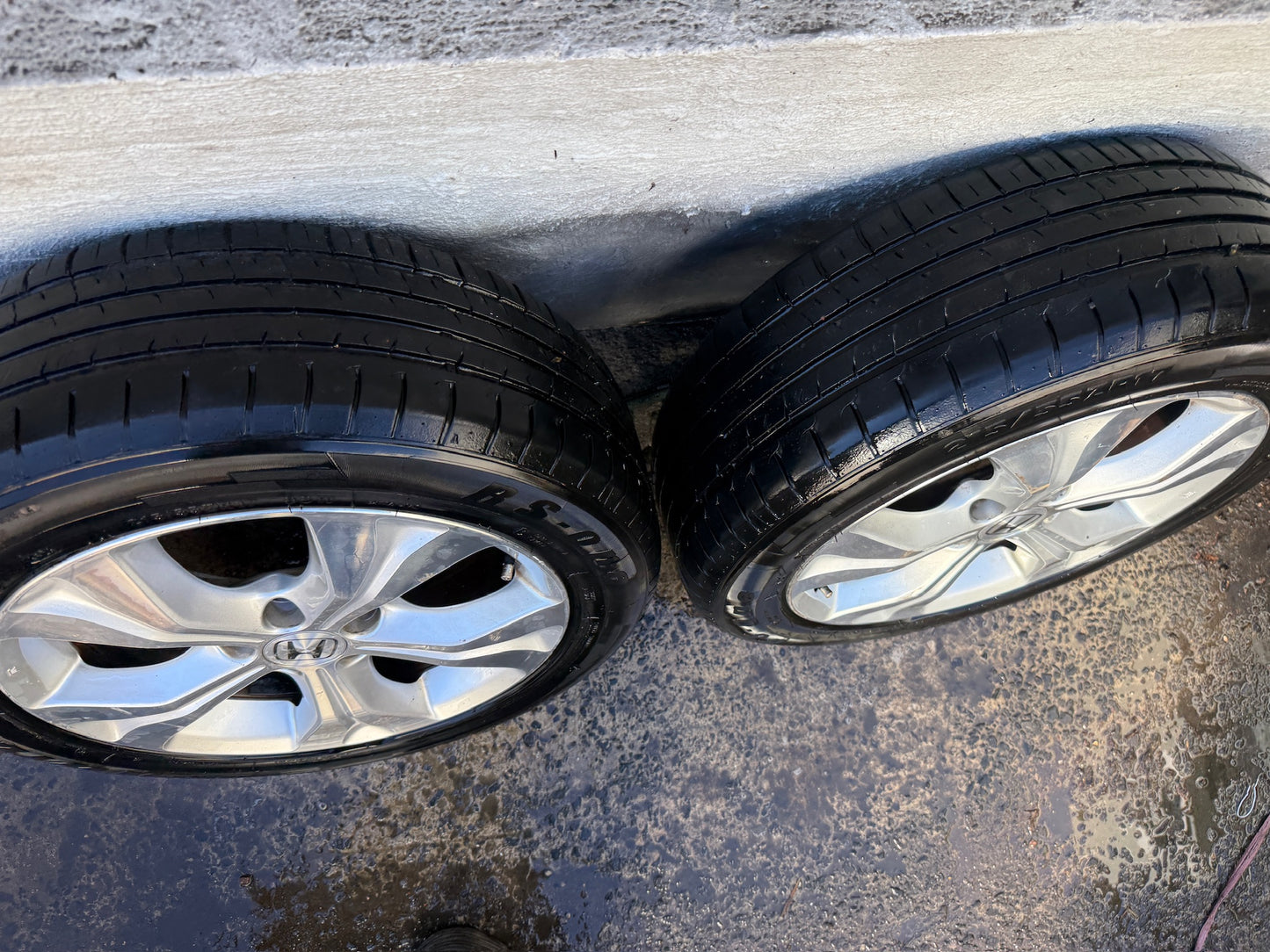 Honda Accord 17” Alloy Wheels with Good Tyres