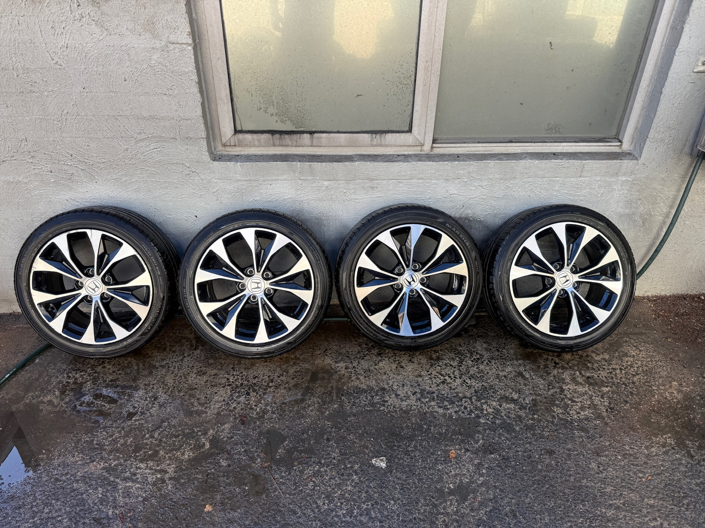 Honda Civic 17” Alloy Wheels with Good Tyres