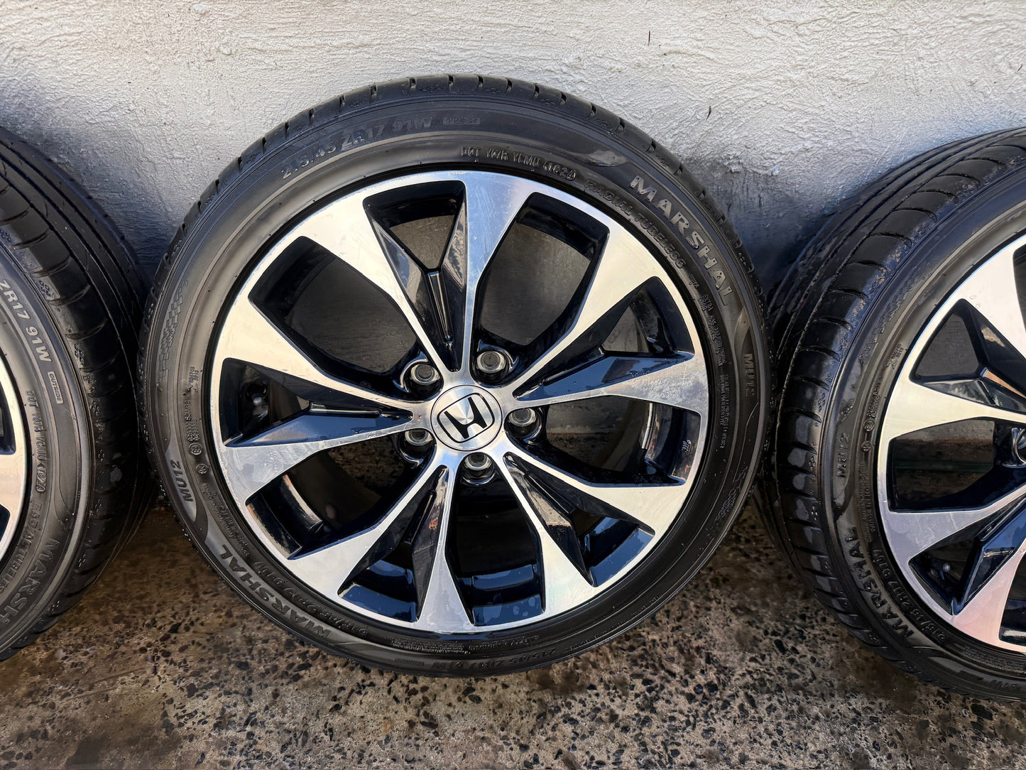 Honda Civic 17” Alloy Wheels with Good Tyres