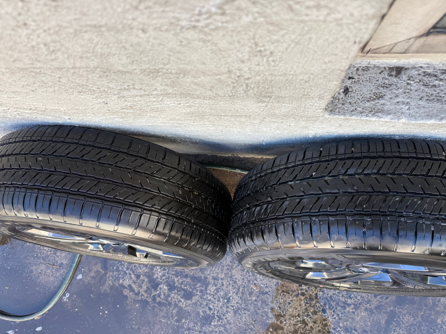 Subaru XV Crosstrek 17” Alloy Wheels with Like New Tyres