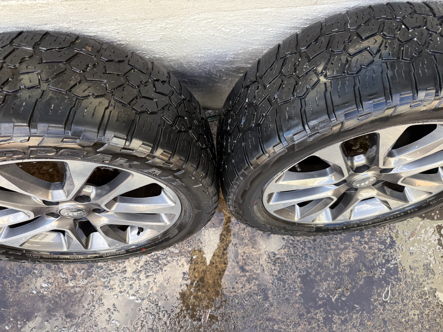 Jeep Grand Cherokee 20” Alloy Wheels with Good Tyres