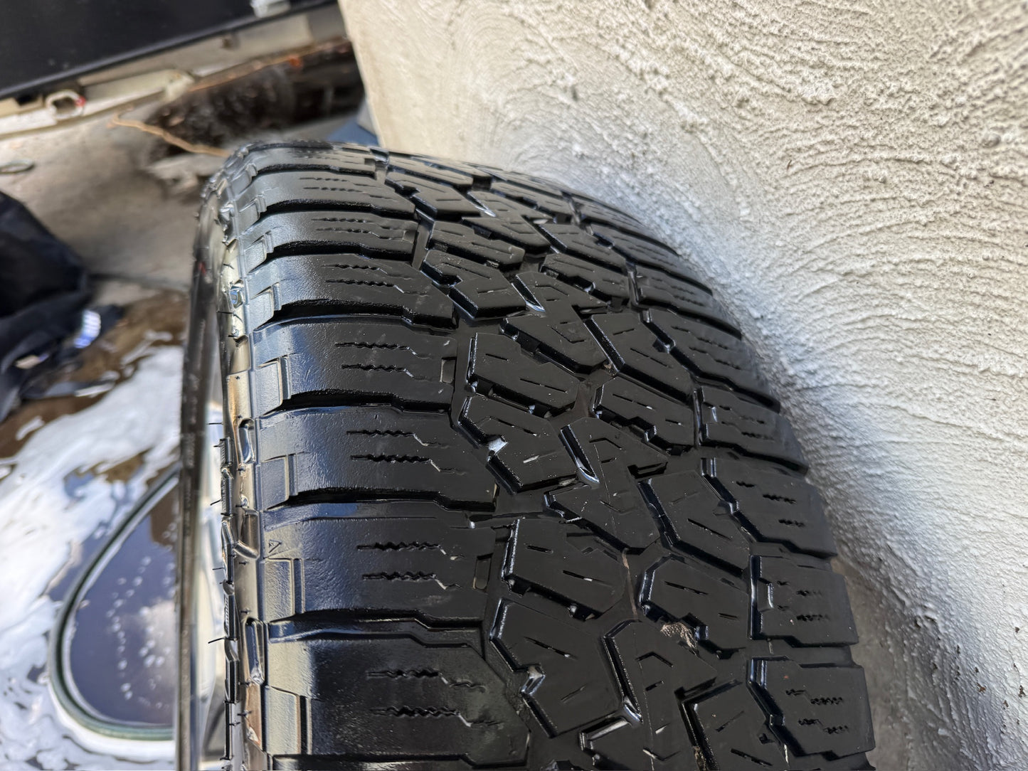 Jeep Grand Cherokee 20” Alloy Wheels with Good Tyres
