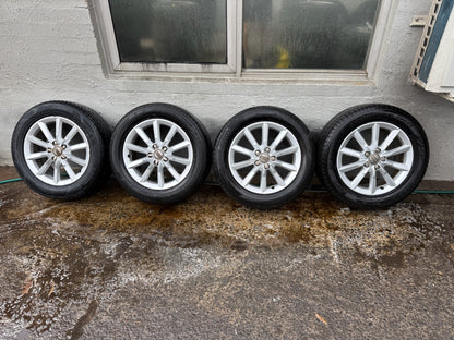 Audi Q3 17” Alloy Wheels with Very Good Tyres