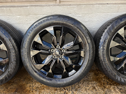 Kia Carnival 19” Alloy Wheels with Excellent Tyres