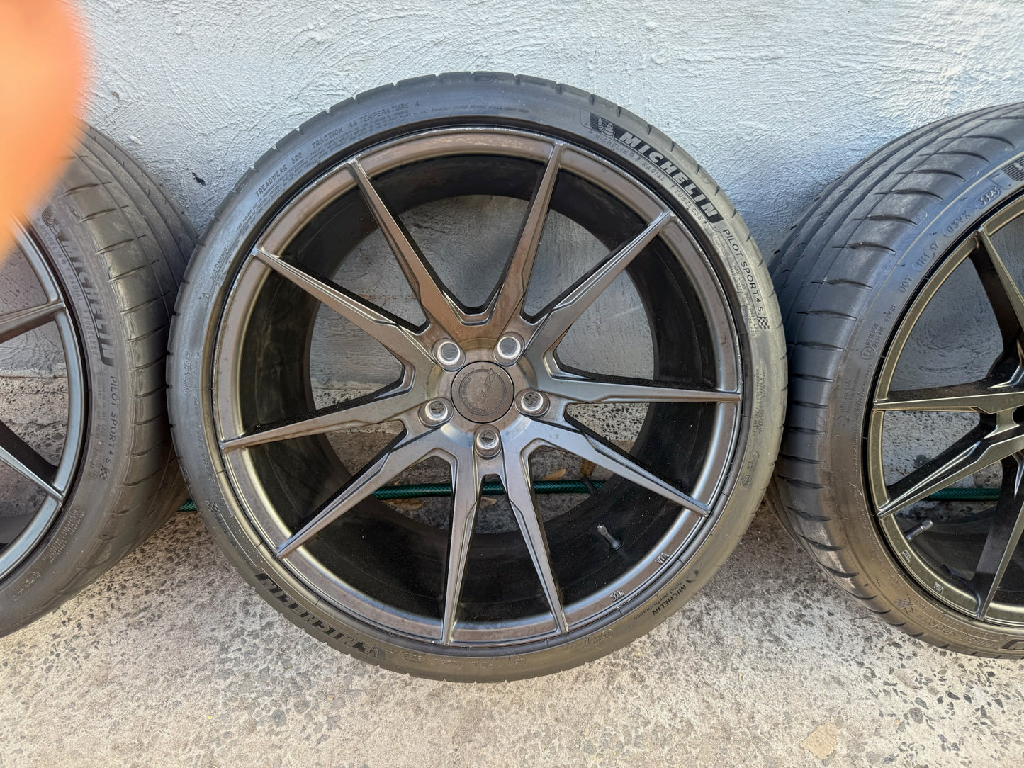 Mars Performance Staggered 19” Alloy Wheels with Michelin PS4 Tyres