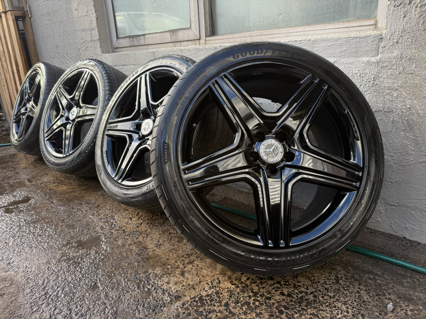 Mercedes Benz ML550 ML63 AMG Black 21” Alloy Wheels with Excellent Tyres