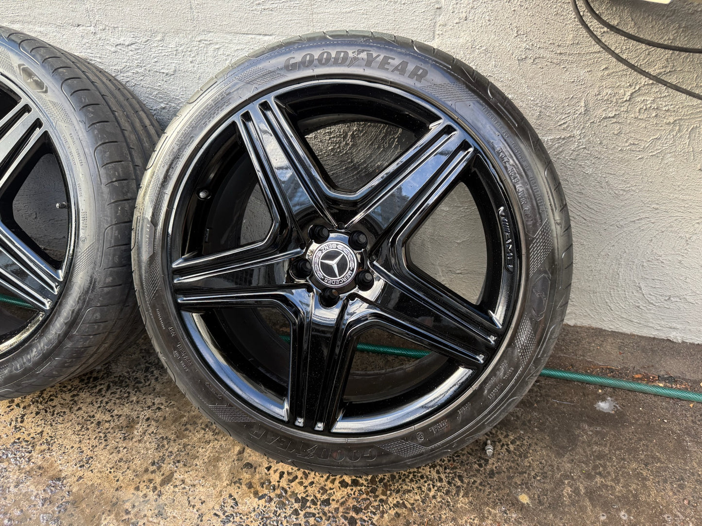 Mercedes Benz ML550 ML63 AMG Black 21” Alloy Wheels with Excellent Tyres
