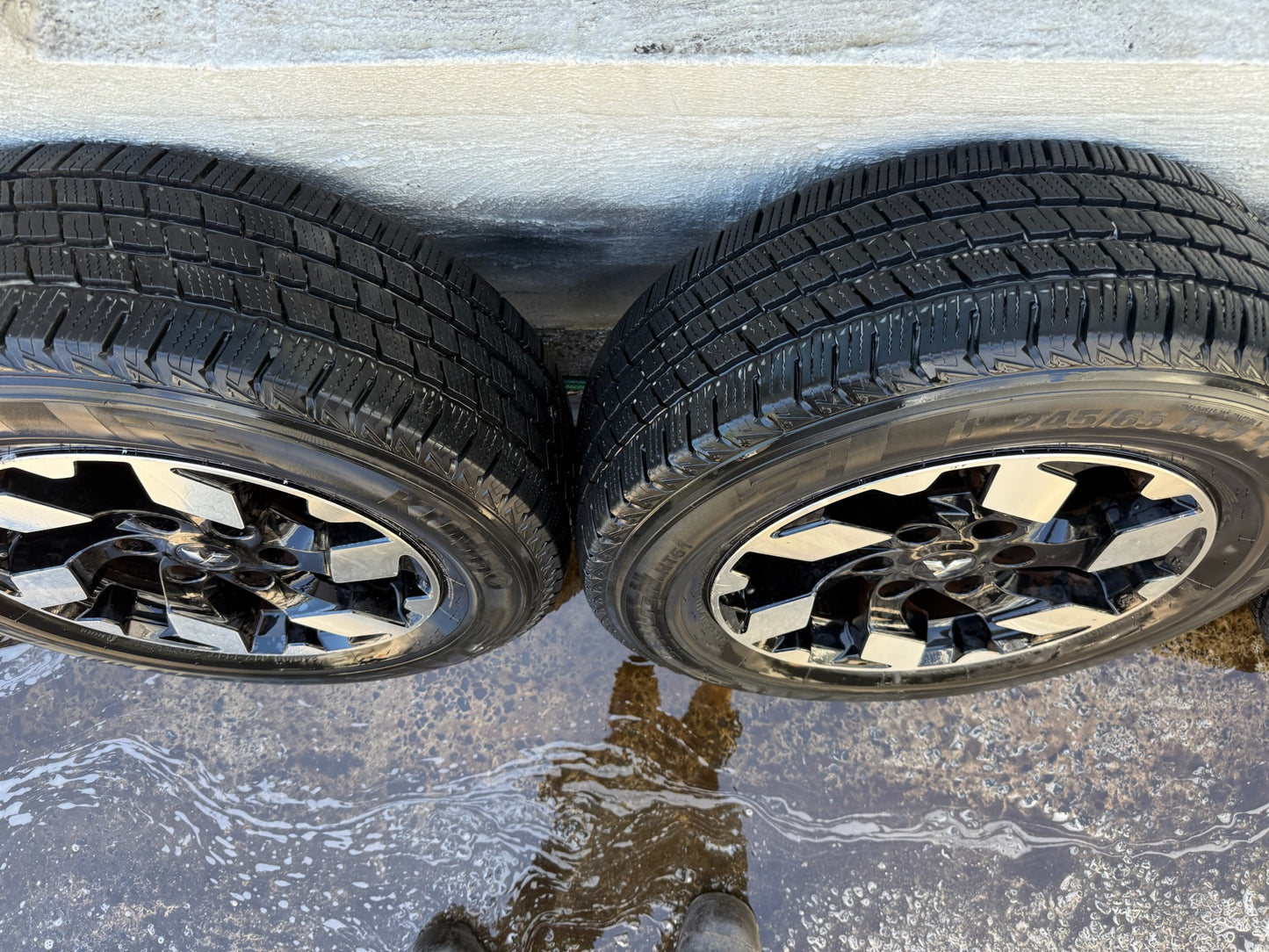 Mitsubishi Triton/Pajero 17” Alloy Wheels with Excellent Tyres
