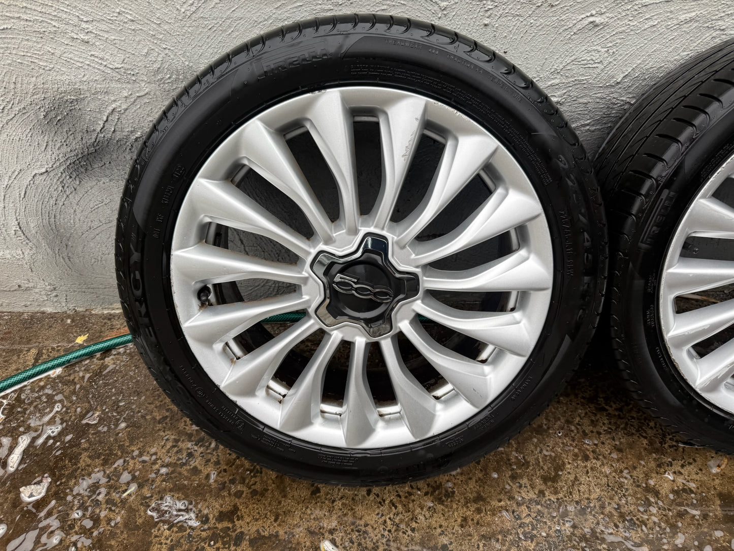 Fiat 500X 18” Alloy Wheels with Very Good Tyres