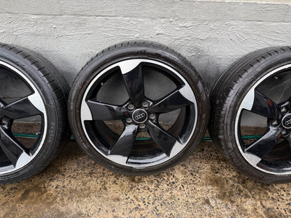 Audi A3/S3 Rotor 18” Alloy Wheels with Tyres
