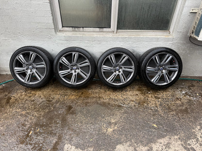 Volvo V40 S40 V60 S60 18” Alloy Wheels with Very Good Tyres