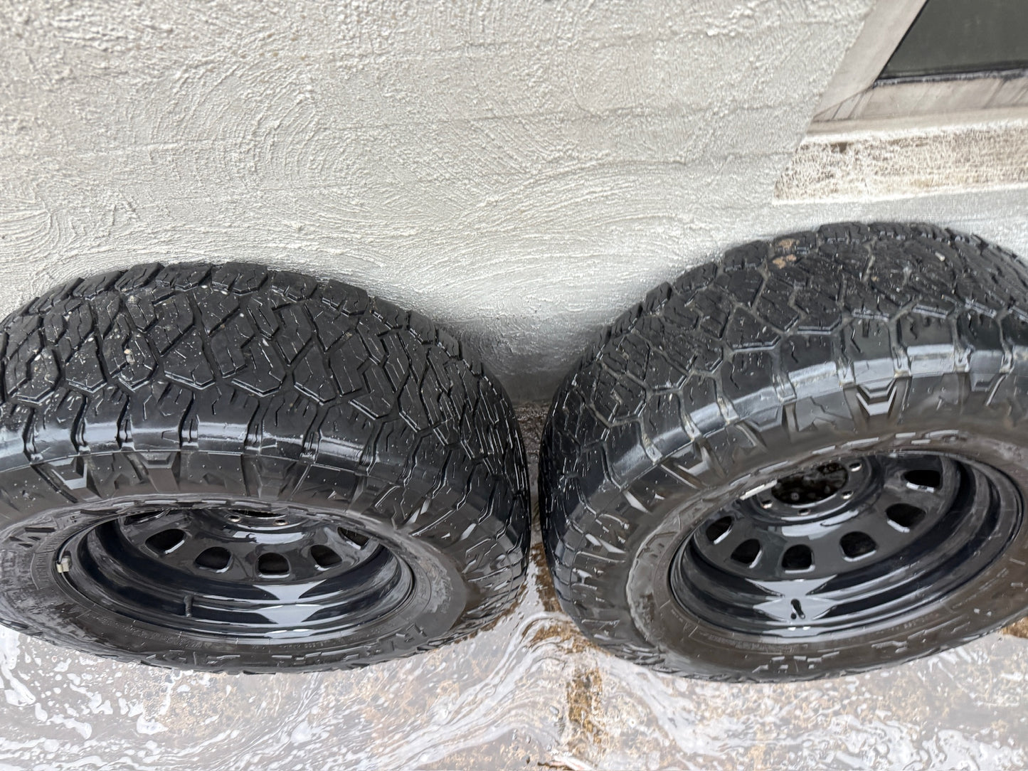 Maxxis Razr Tyres on 6 Stud&nbsp; Steel Rims