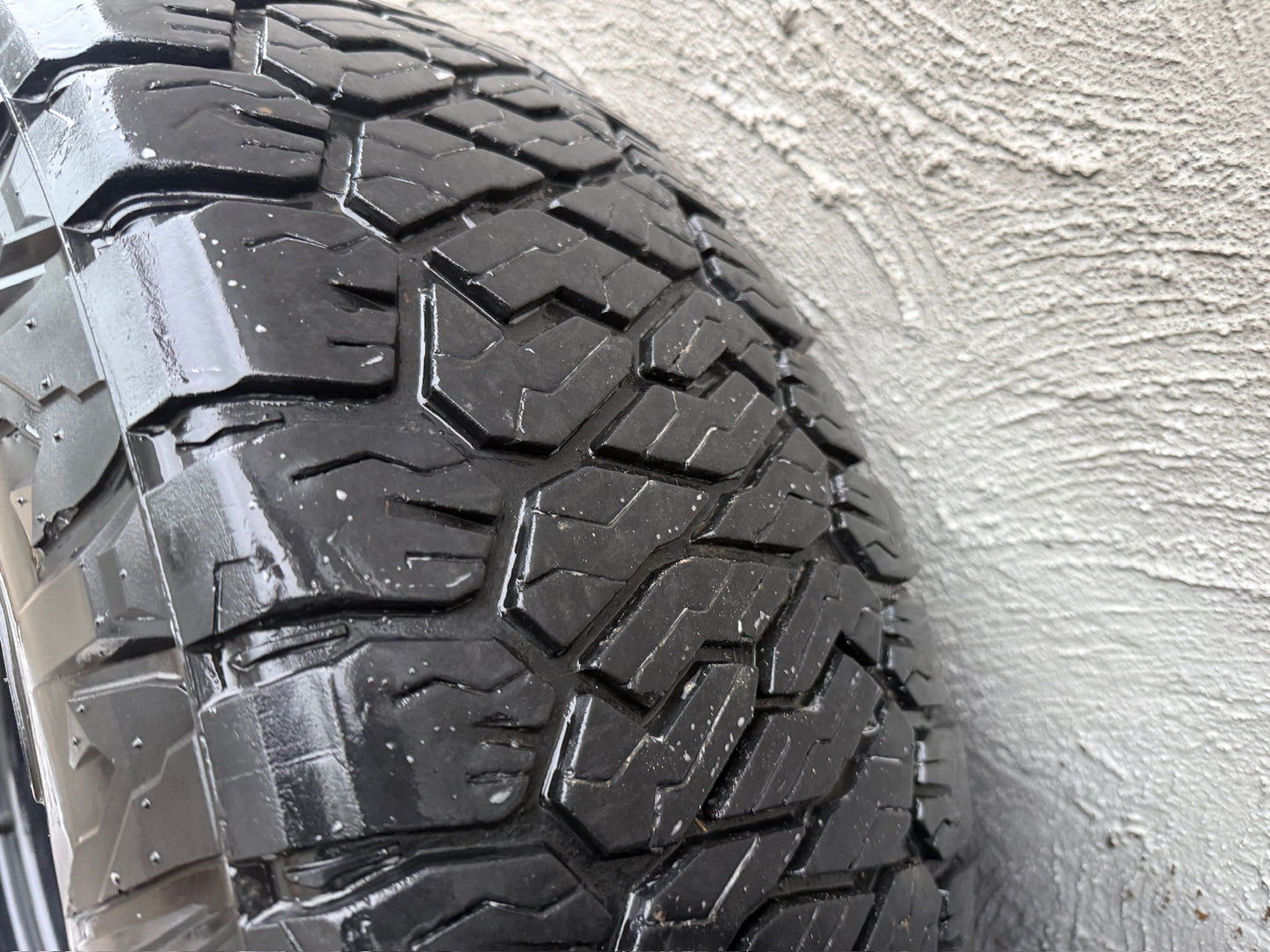 Maxxis Razr Tyres on 6 Stud&nbsp; Steel Rims