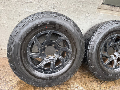 6 Stud Alloy Wheels with Cooper Discoverer AT3 Tyres