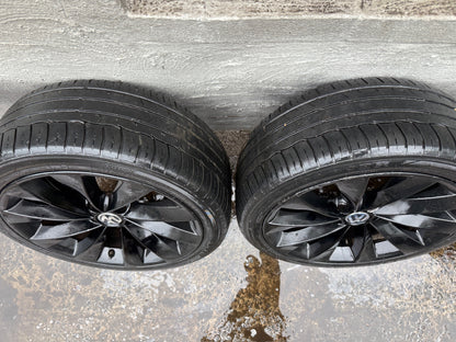 Volkswagen Passat 18” Alloy Wheels with Good Tyres