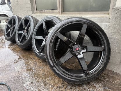 Inforged Black 5 Spoke 22” Alloy Wheels with Tyres