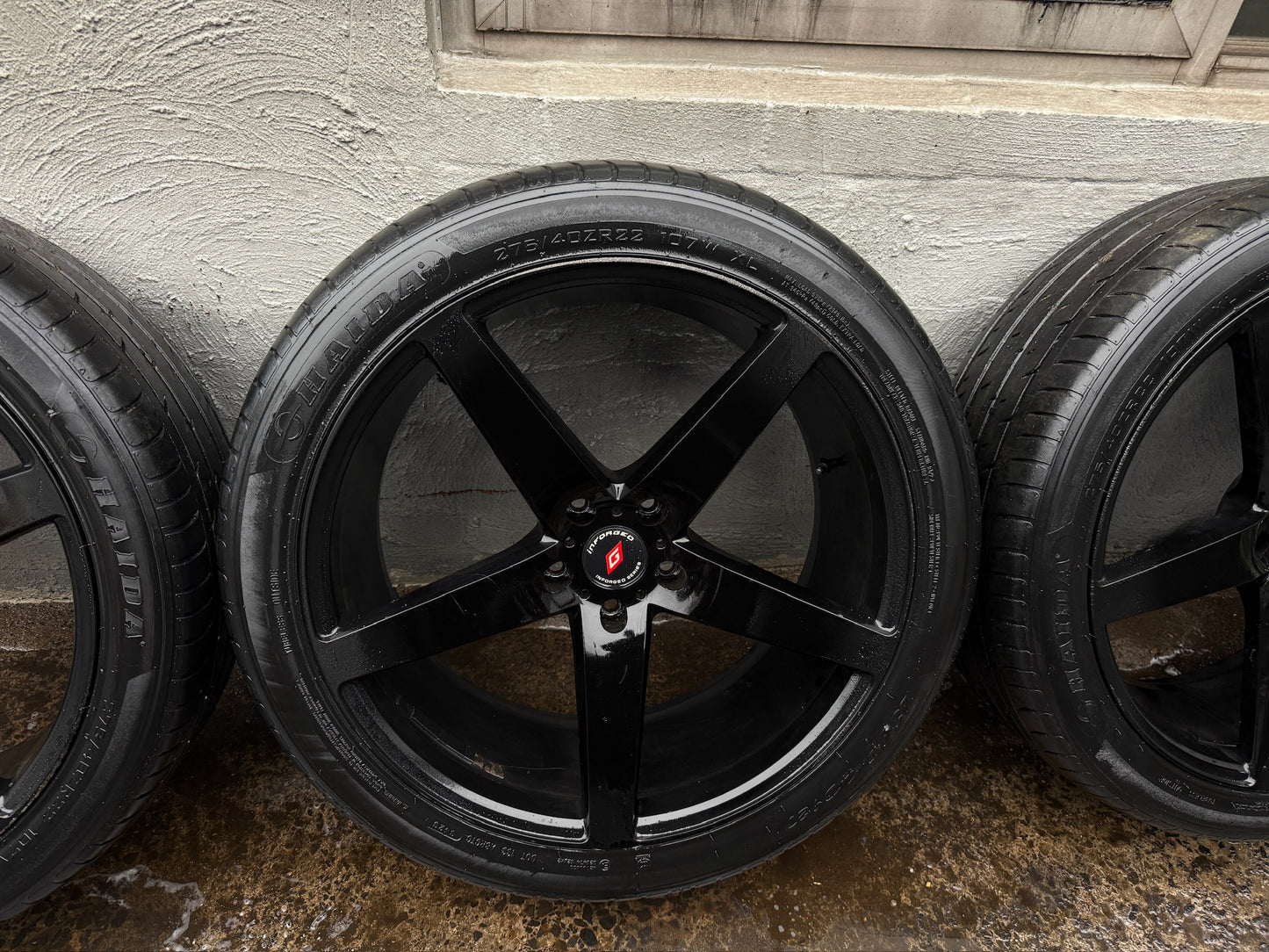 Inforged Black 5 Spoke 22” Alloy Wheels with Tyres