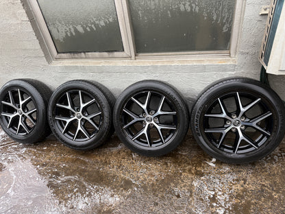 Toyota RAV4 18” Alloy Wheels with Good Tyres