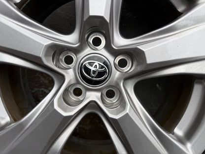 Toyota RAV4 17” Alloy Wheels with Good Bridgestone Tyres