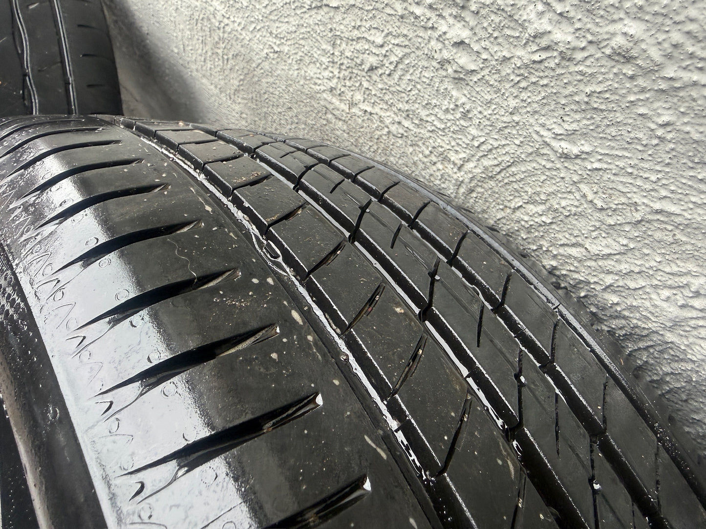 Subaru Impreza 17” Alloy Wheels with Good Tyres