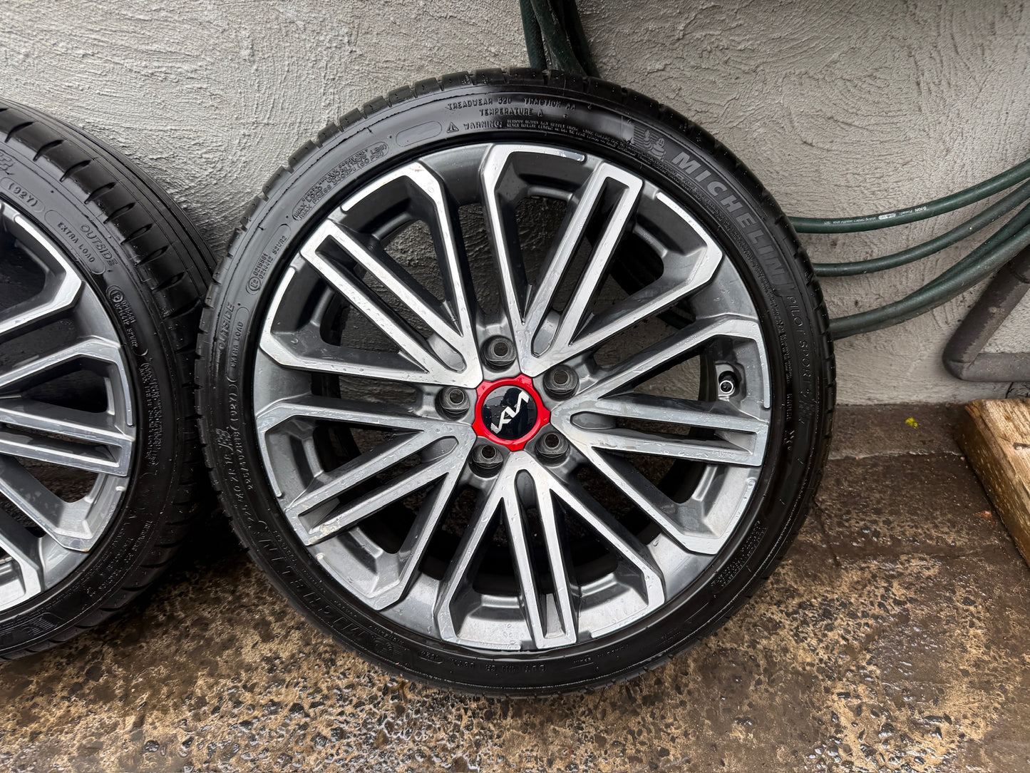 Kia Cerato 18” Alloy Wheels with Good Tyres - Set of 5