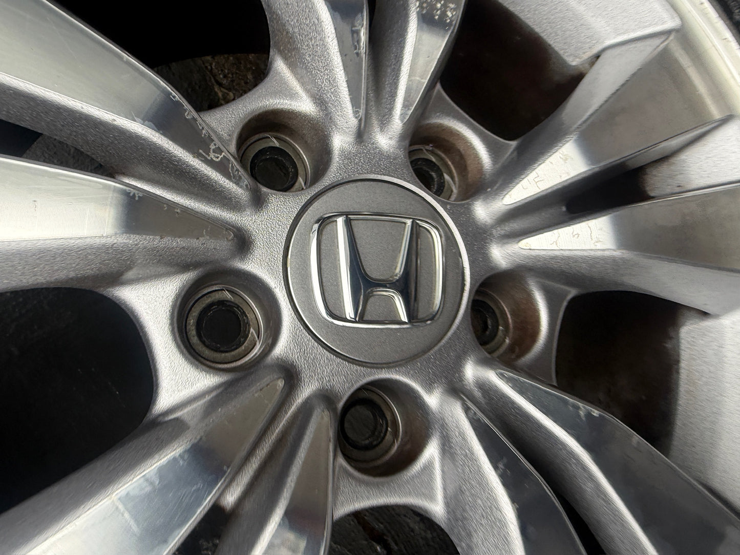Honda Accord 16” Alloy Wheels with Good Bridgestone Tyres