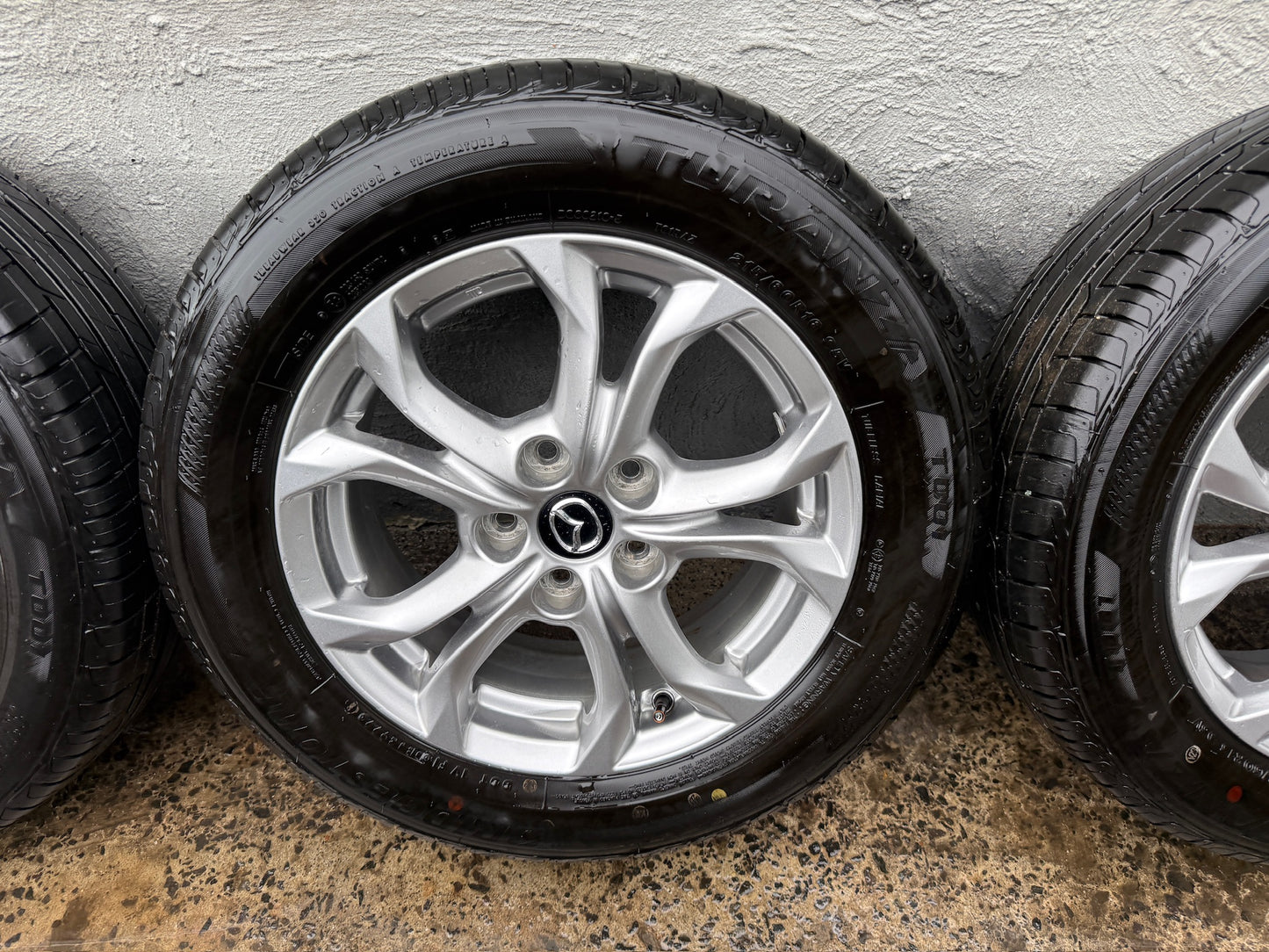 Mazda CX-3 16” Alloy Wheels with Good Bridgestone Tyres.