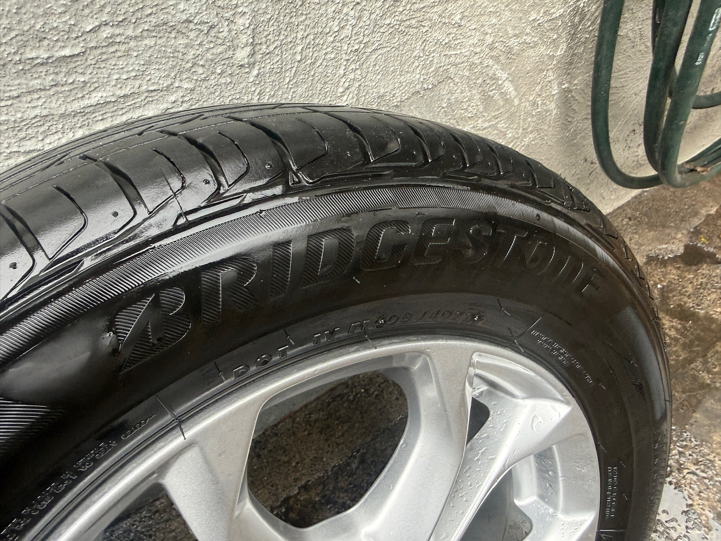 Mazda CX-3 16” Alloy Wheels with Good Bridgestone Tyres.