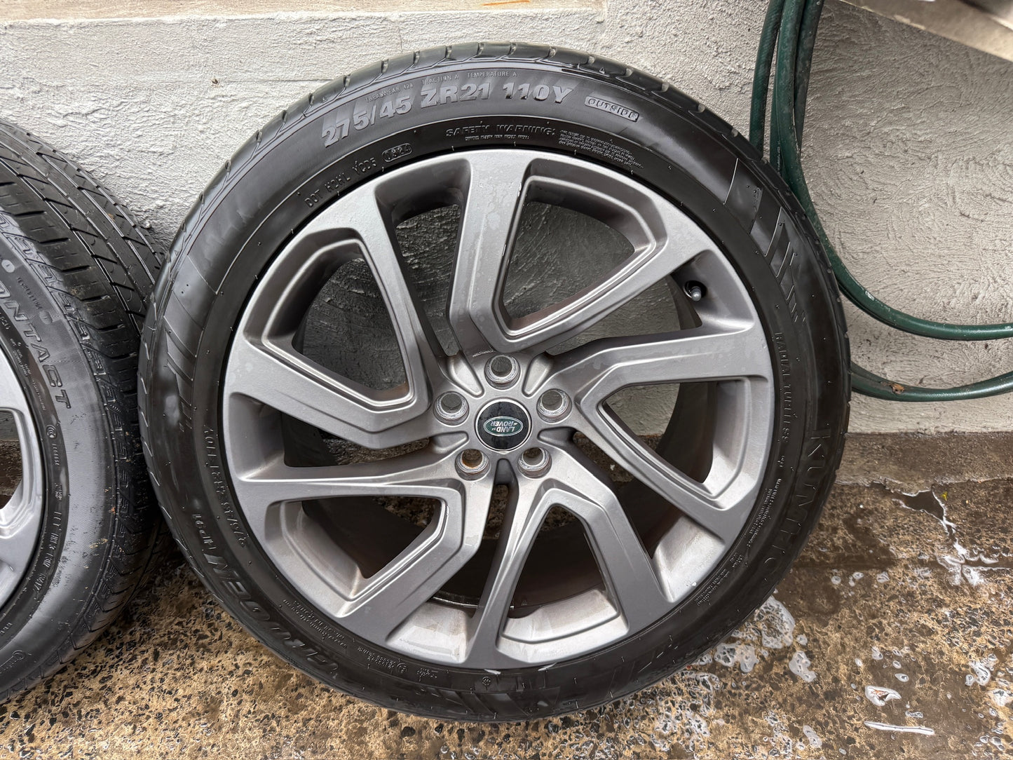 Land Rover Range Rover Sport 21” Alloy Wheels with Good Tyres