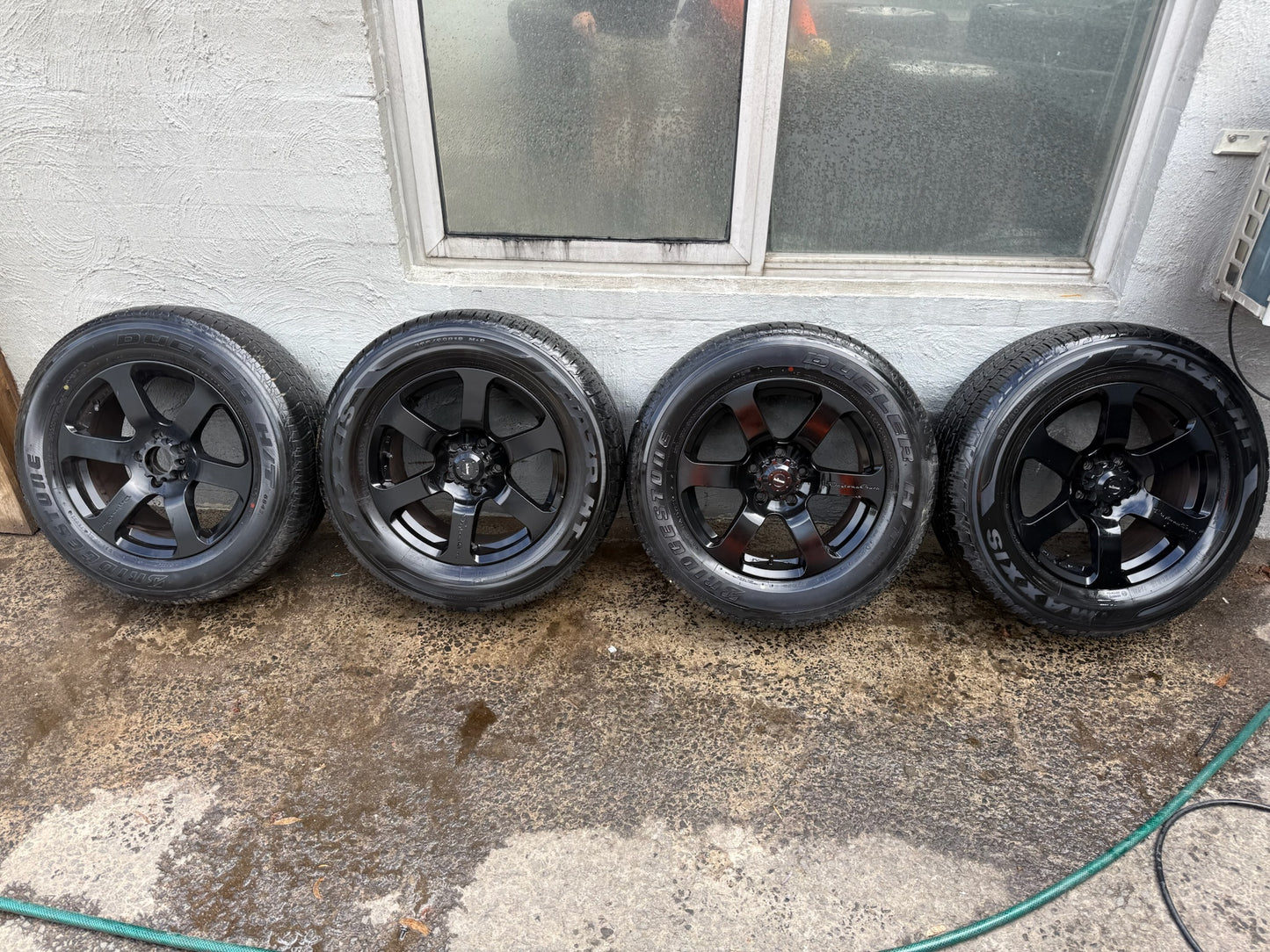 King Daytona 5 Stud 18” Black Alloy Wheels with Bridgestone Dueler Tyres