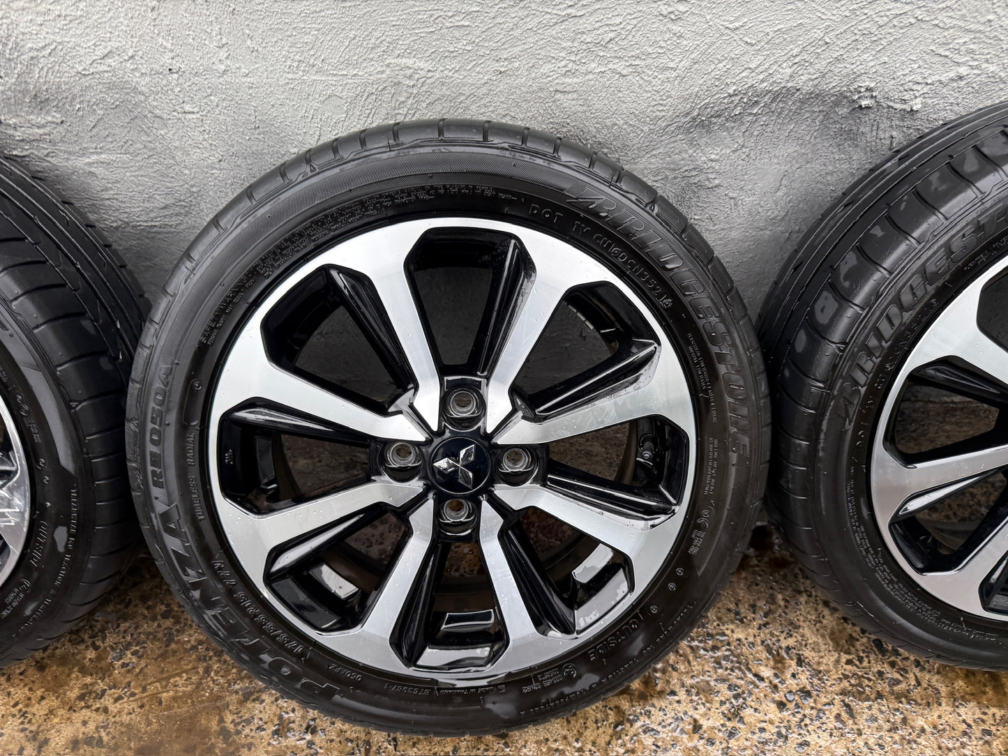 Mitsubishi Mirage 15” Alloy Wheels with Excellent Tyres