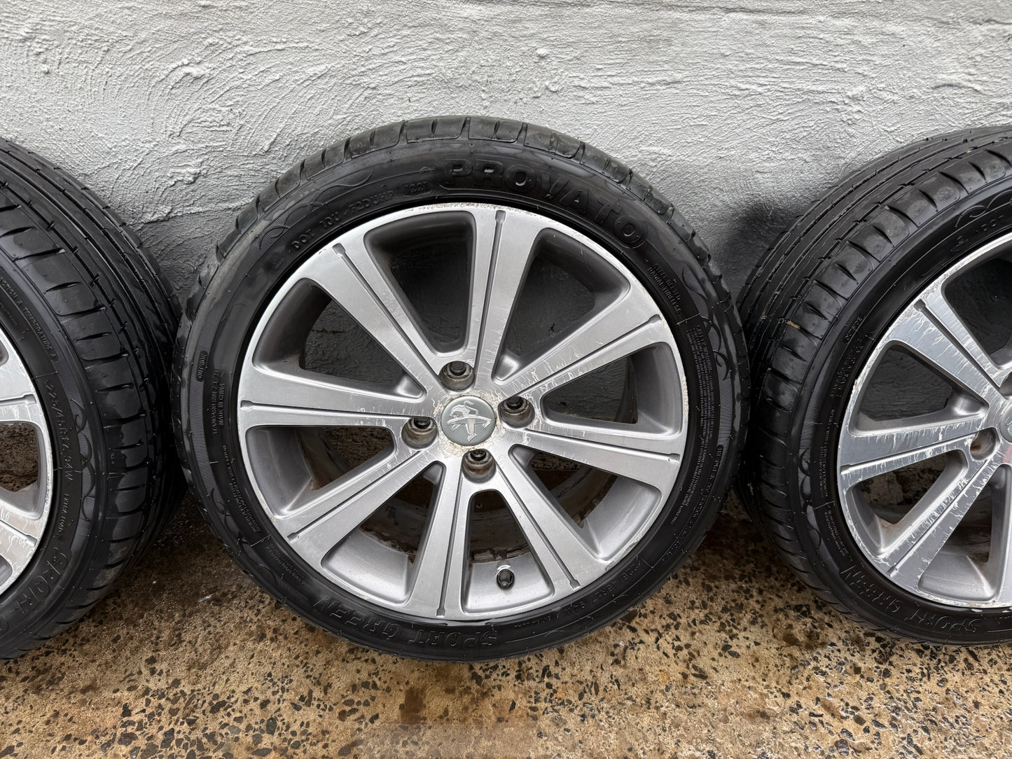 Peugeot 308 17” Alloy Wheels with Excellent Tyres