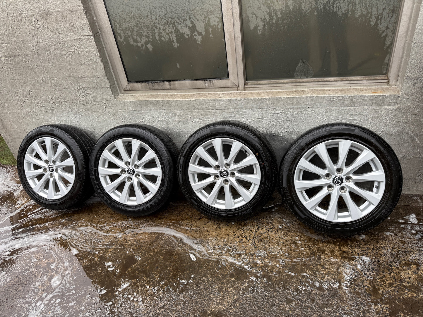 Toyota Camry 17” Alloy Wheels with Good Tyres