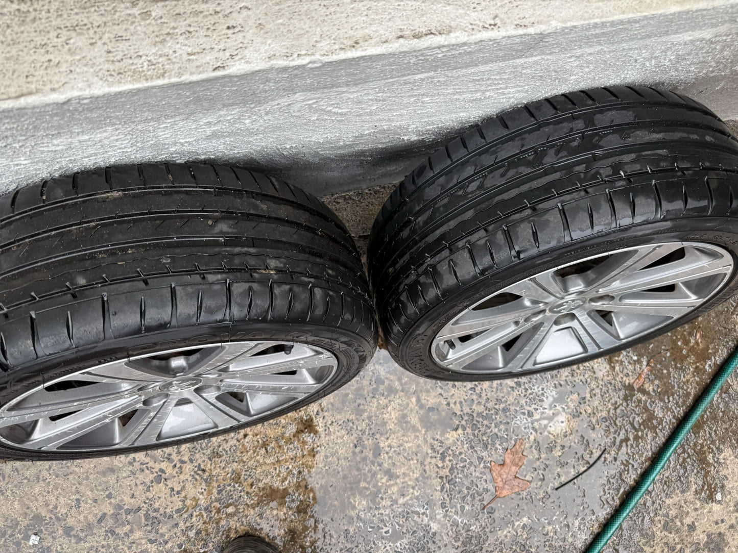 Peugeot 308 17” Alloy Wheels with Excellent Tyres