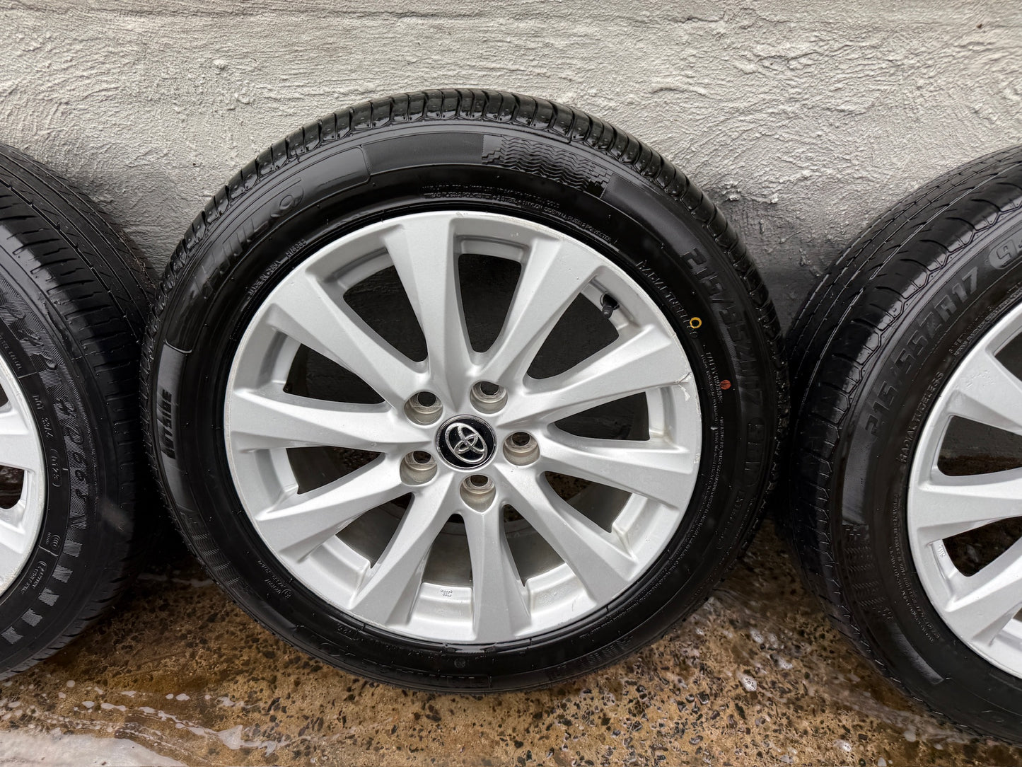 Toyota Camry 17” Alloy Wheels with Good Tyres
