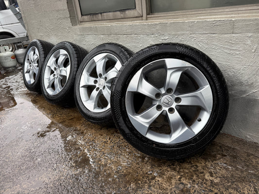 Honda HR-V 17” Alloy Wheels with Good Tyres.