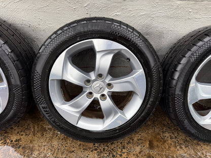 Honda HR-V 17” Alloy Wheels with Good Tyres.
