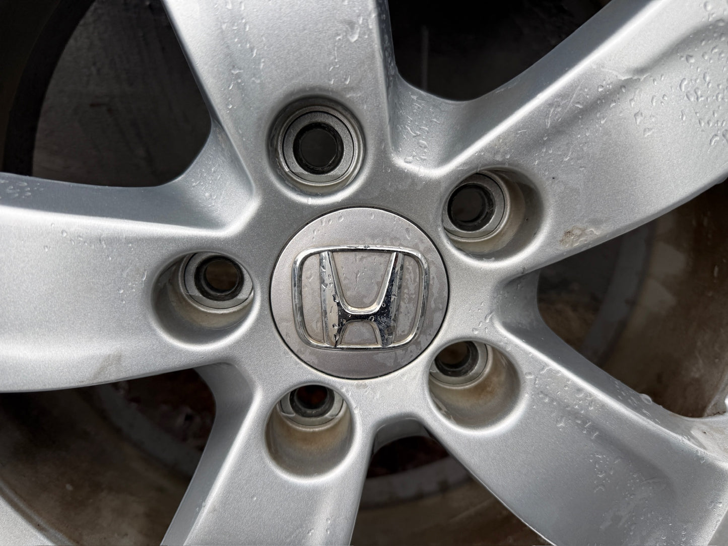 Honda HR-V 17” Alloy Wheels with Good Tyres.