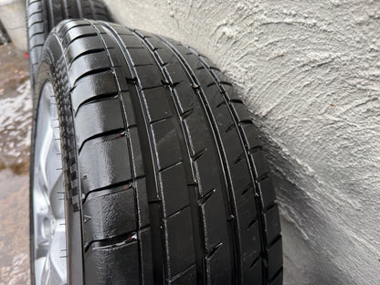 Honda HR-V 17” Alloy Wheels with Good Tyres.