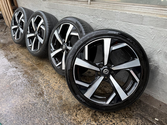 Nissan Qashqai/Dualis 19” Alloy Wheels with Tyres