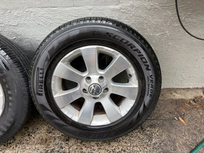 Volkswagen Tiguan 16” Alloy Wheels with Excellent Tyres