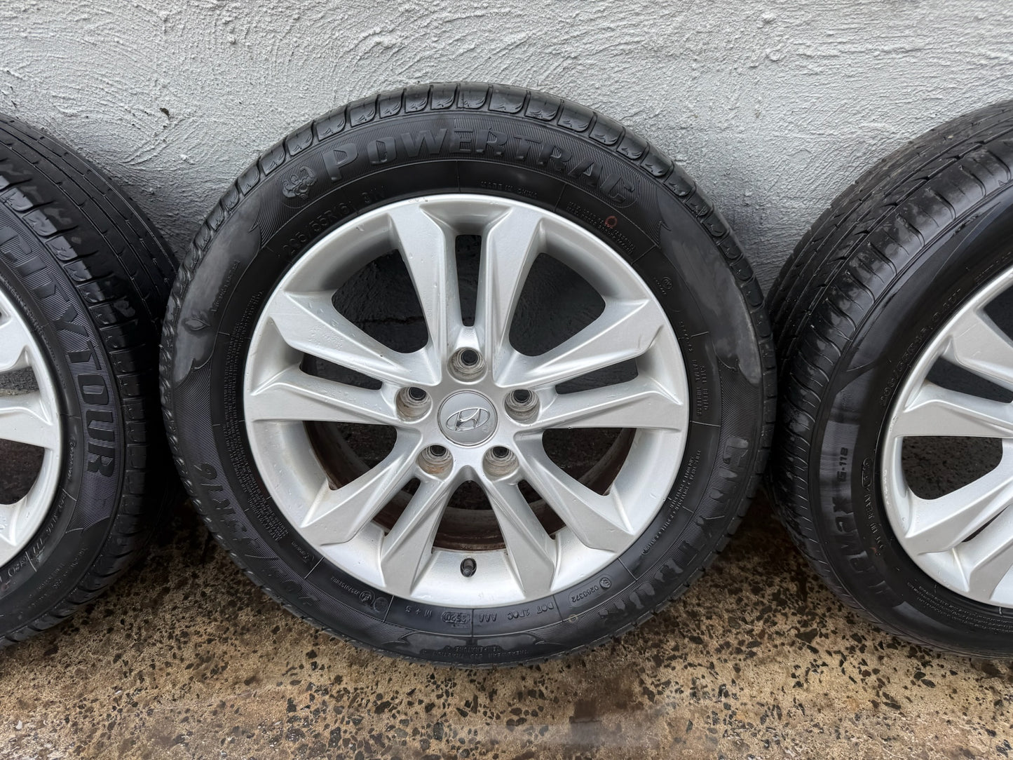 Hyundai i30/Elantra 16” Alloy Wheels with Good Tyres