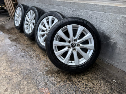 Toyota Camry 17” Alloy Wheels with Good Tyres