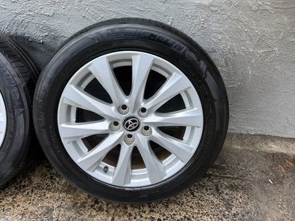 Toyota Camry 17” Alloy Wheels with Good Tyres